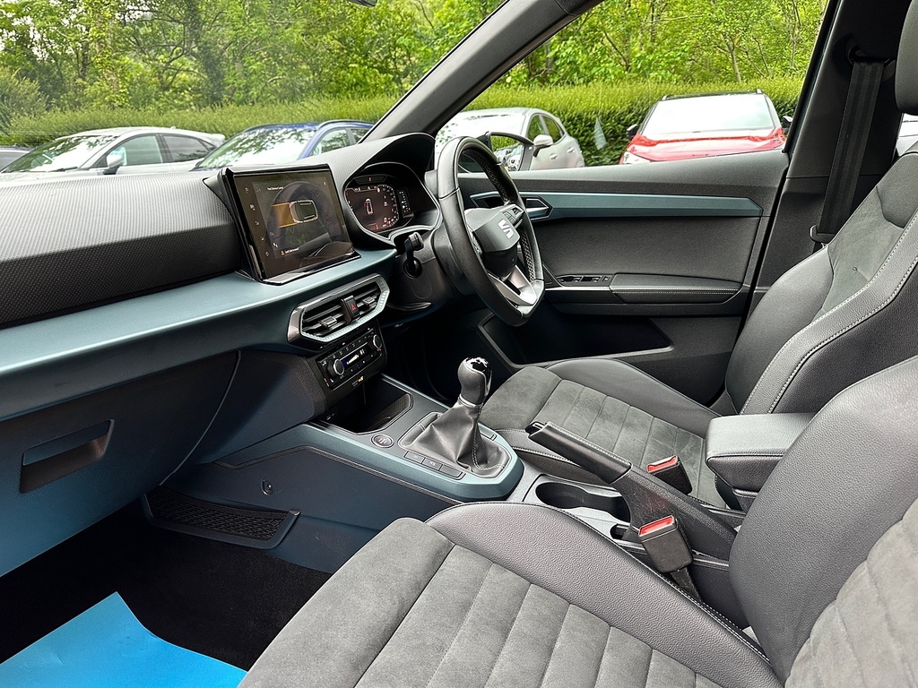 Seat Arona Tsi Xperience Lux OY23HHN Grey #2