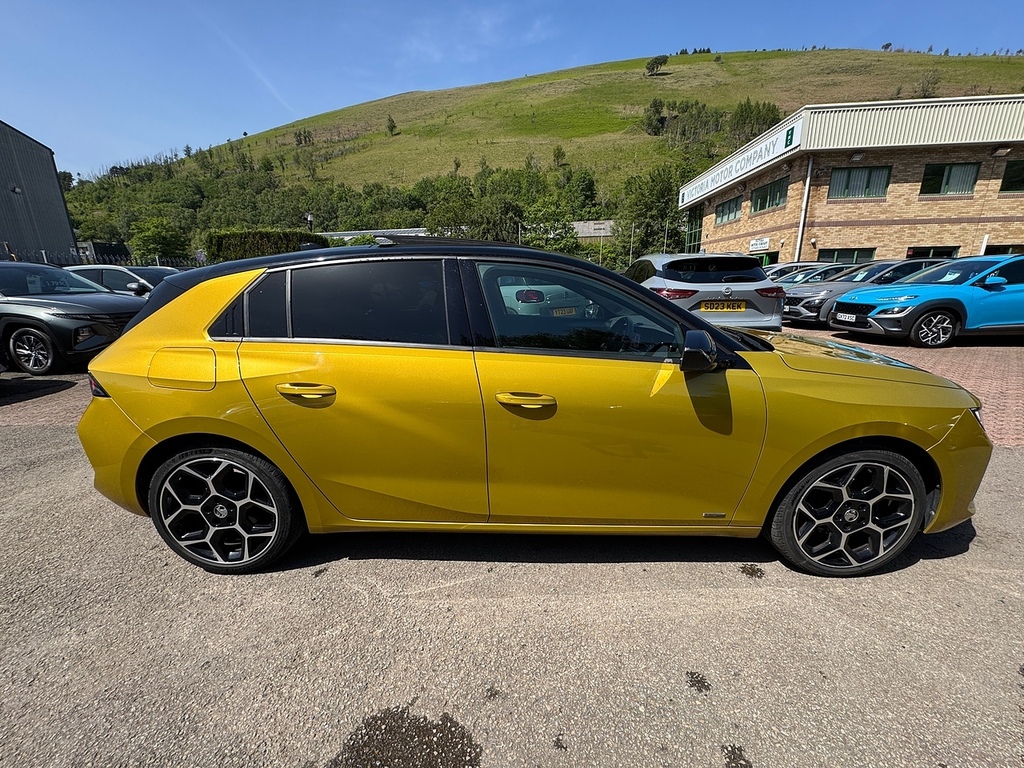 Vauxhall Astra Turbo Ultimate OV73ZWH Yellow #4