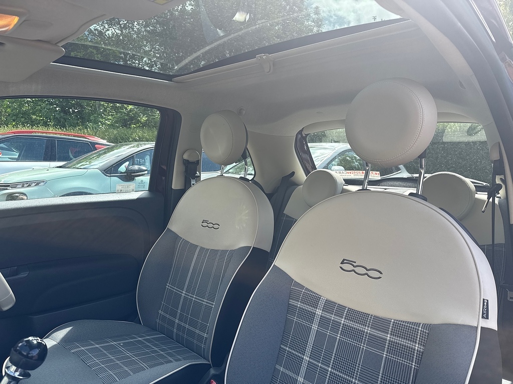 Fiat 500 Lounge CF17OGW Red #2