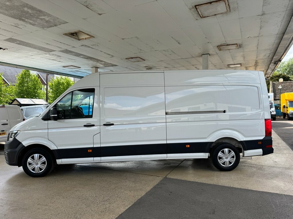 Volkswagen Crafter 2L Startline RV21AVK White #6
