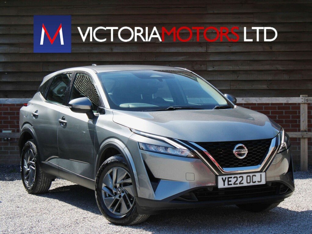 Nissan Qashqai 1.3 Dig-t Mh Acenta Premium Hatchback M Grey