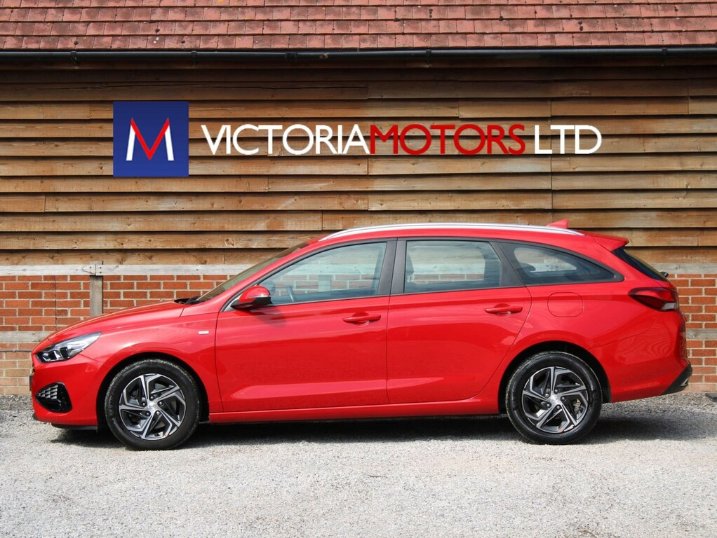Hyundai I30 1.0 Mhev Tgdi Se Connect Estate Estate Red #2