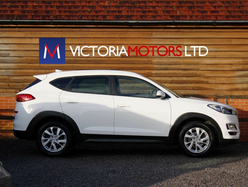Hyundai Tucson 1.6 Tgdi 177 Se Nav 2Wd Dct Estate White #4