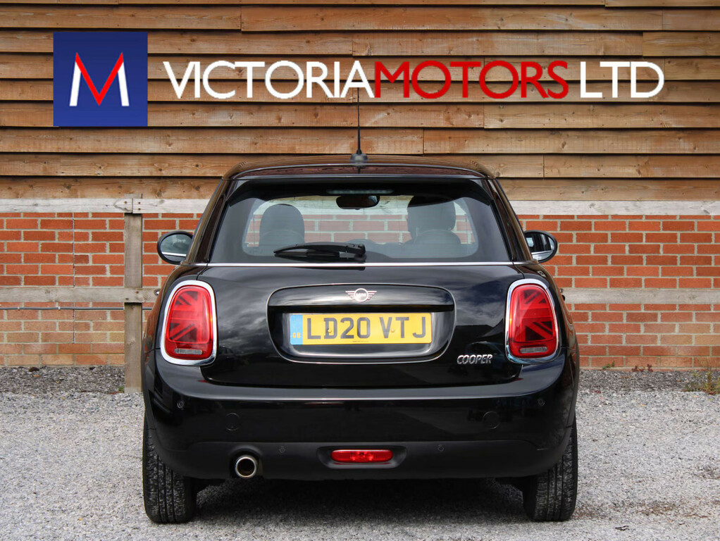 Mini Hatch 1.5 Cooper Classic Hatchback LD20VTJ Black #3