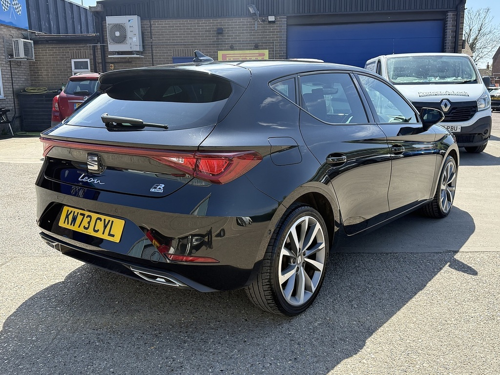 Seat Leon 1.4E Hybrid 13Kwh Fr Sport Phev U12175 Ulez KW73CYL Black #2