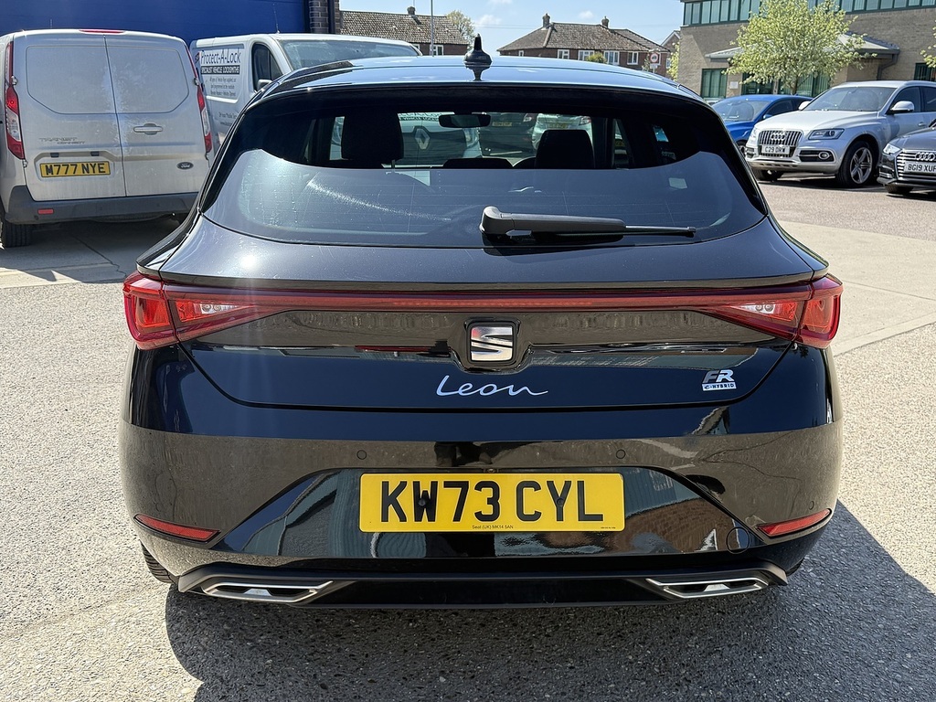 Seat Leon 1.4E Hybrid 13Kwh Fr Sport Phev U12175 Ulez KW73CYL Black #3