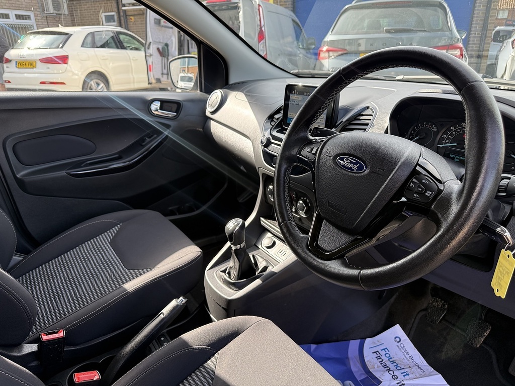 Ford KA 1.2 85 Active White #12