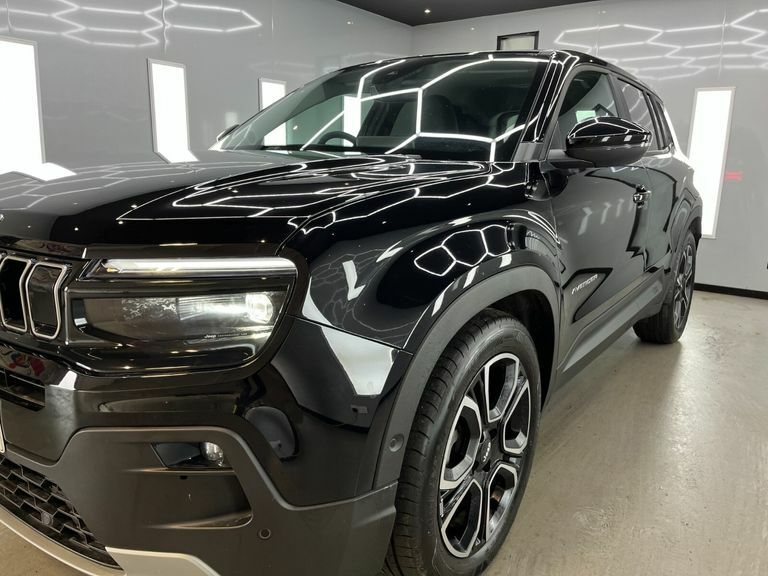 Jeep Avenger Summit Black #5