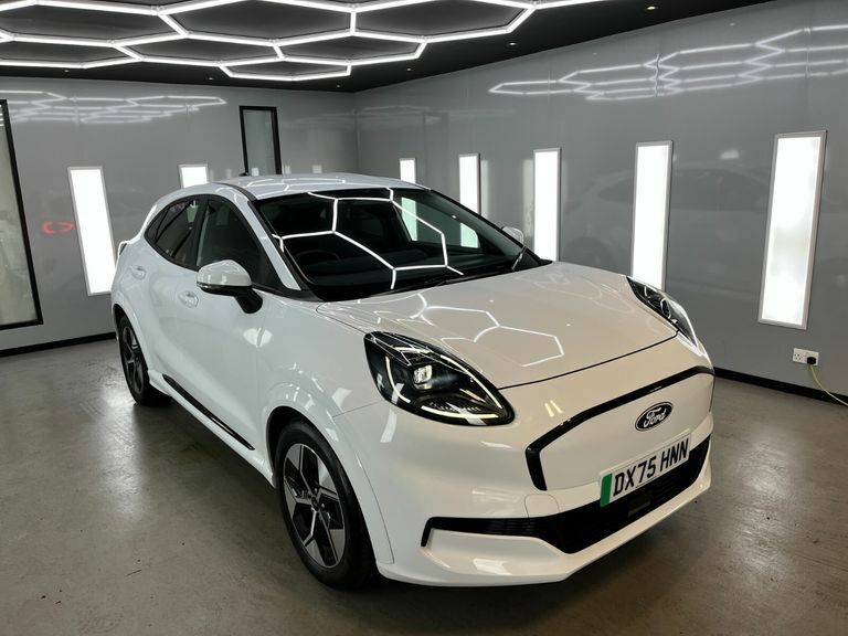 Ford Puma Select White