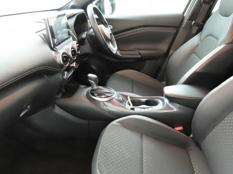 Nissan Juke N-connecta DY24ORC White #2