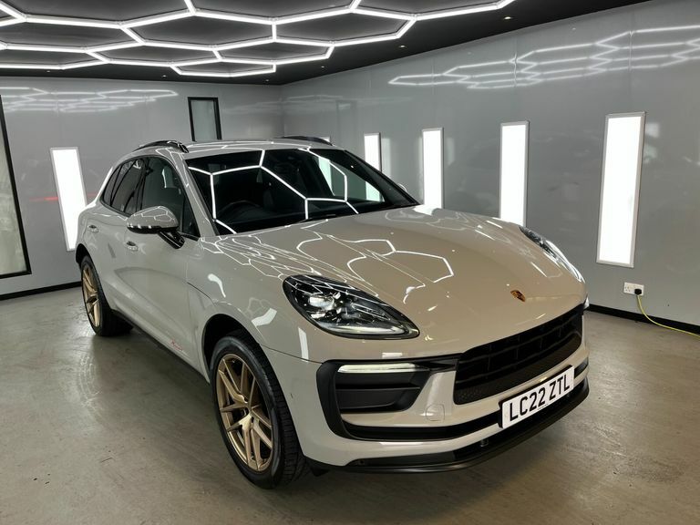 Porsche Macan Pdk Grey