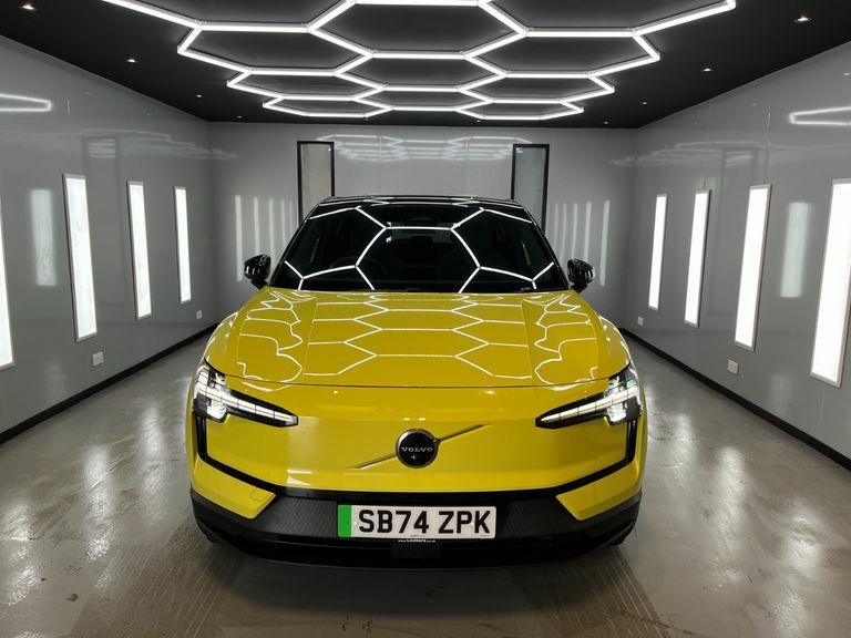 Volvo EX30 Ultra SB74ZPK Yellow #4