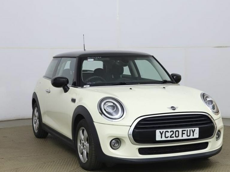 Mini Hatch Cooper Classic White