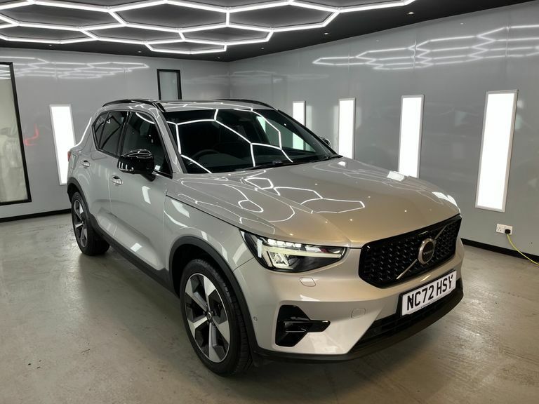 Volvo XC40 B4 Ultimate Mhev Silver