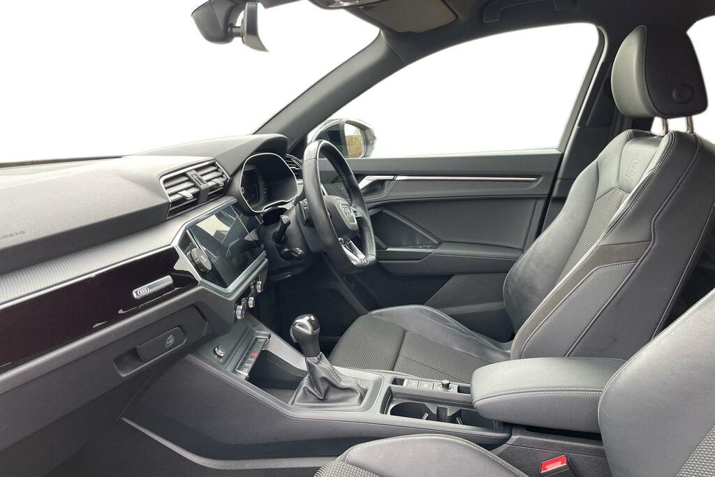 Audi Q3 Audi Q3 Black Edition 35 Tfsi 150 Ps S Tronic DA72CXH White #2