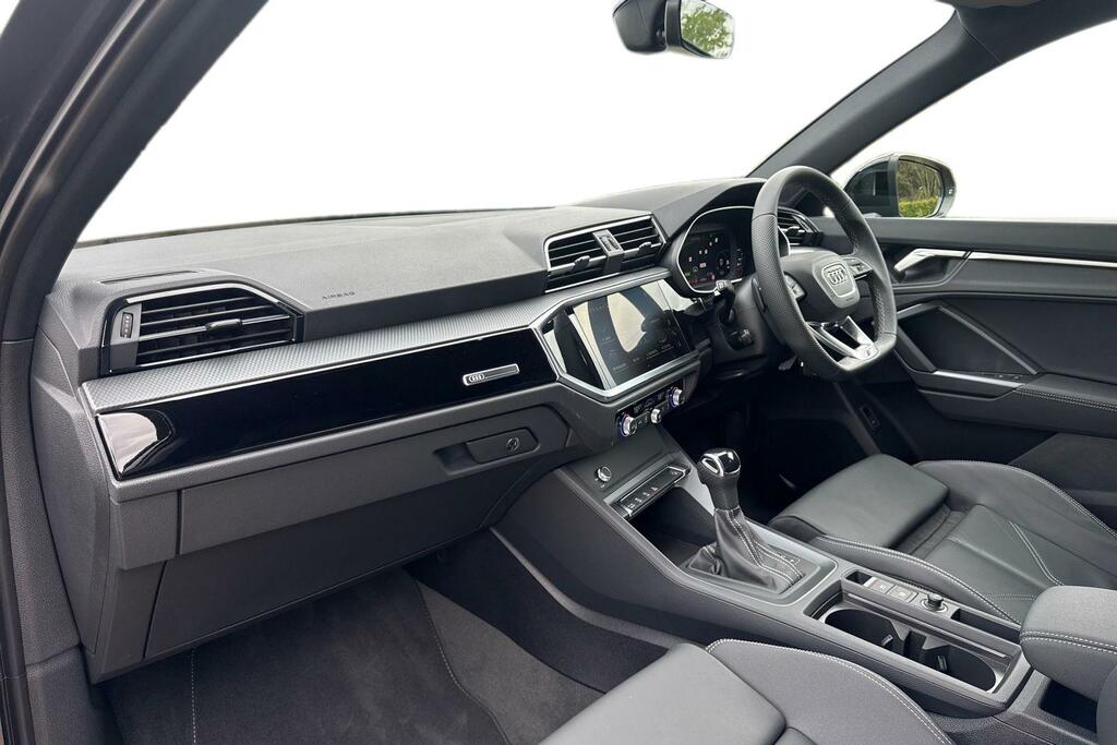 Audi Q3 Audi Q3 Black Edition 35 Tfsi 150 Ps S Tronic LS75VCF Grey #2