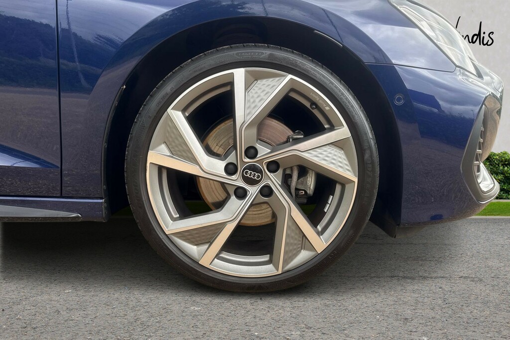 Audi A3 Audi A3 Sportback Black Edition Tfsi 150 Ps S Tron KU75ZYK Blue #5