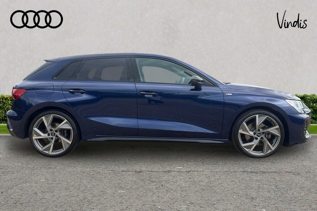Audi A3 Audi A3 Sportback Black Edition Tfsi 150 Ps S Tron KU75ZYK Blue #4