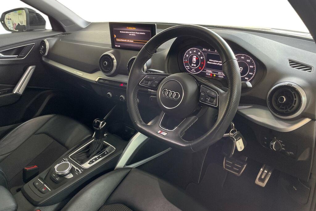 Audi Q2 Audi Q2 Black Edition 35 Tfsi 150 Ps S Tronic MT70ZNA White #6