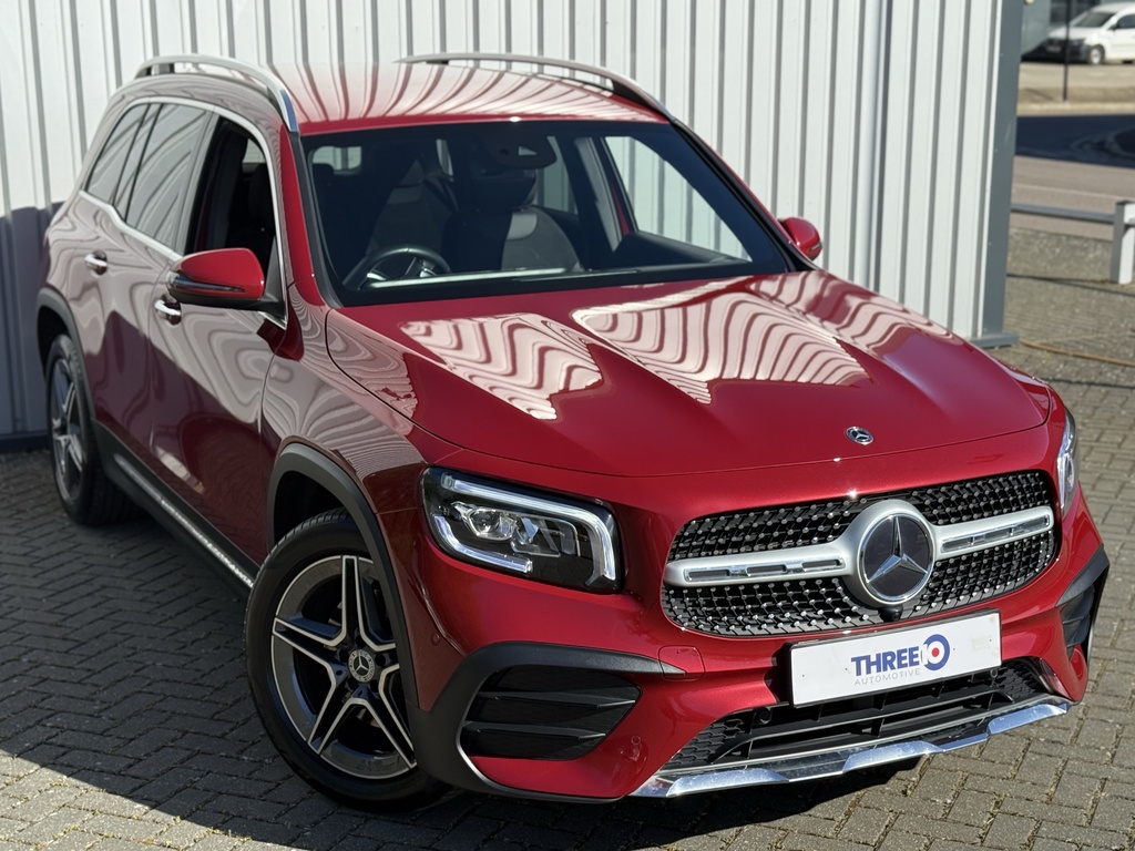 Mercedes-Benz GLB Class Mercedes-benz Glb 200 Amg Line Premium Red #2