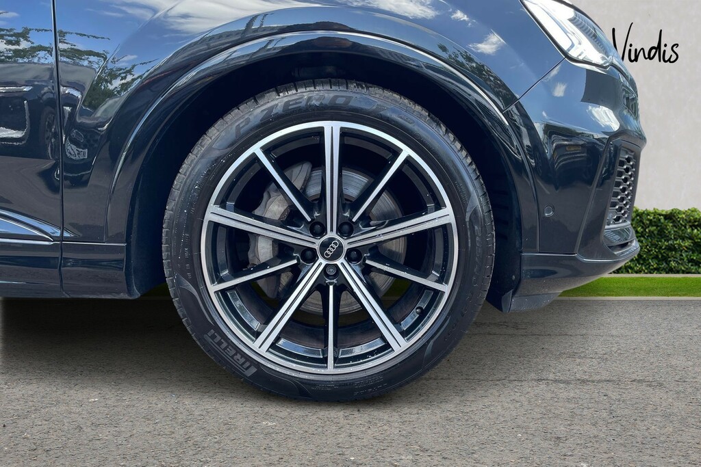 Audi Q7 Audi Q7 Black Edition 55 Tfsi Quattro 340 Ps Tiptr GV71KKX Black #5