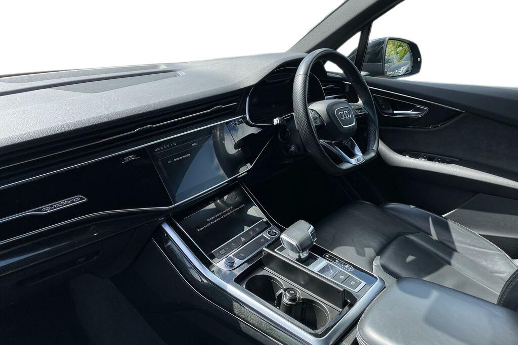 Audi Q7 Audi Q7 Black Edition 55 Tfsi Quattro 340 Ps Tiptr GV71KKX Black #2