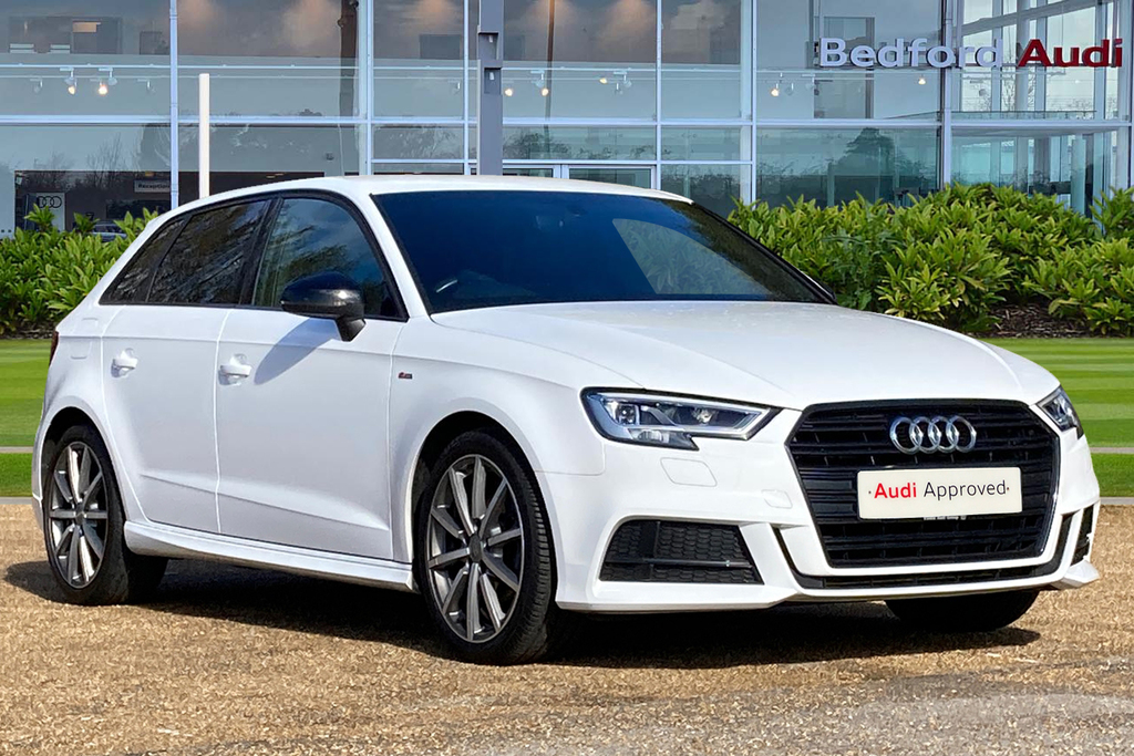 Audi A3 Audi A3 Sportback 30 Tfsi 116 Black Edition White