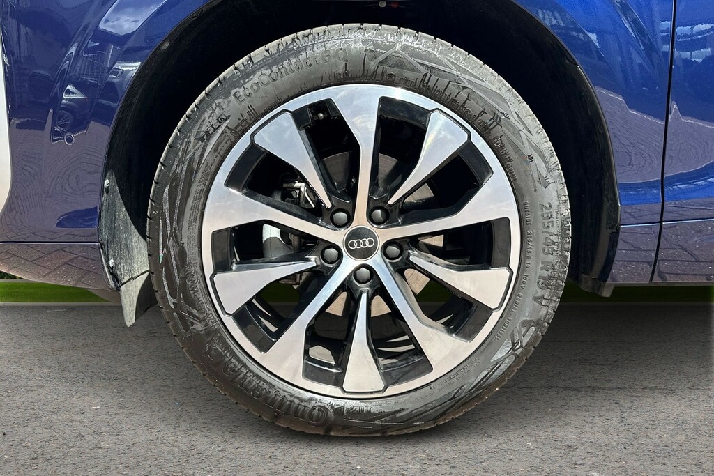 Audi Q3 Audi Q3 Estate 1.5 Tfsi S Line S Tronic AF26ZDG Blue #5