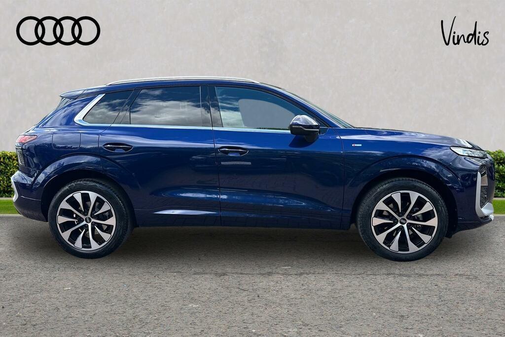 Audi Q3 Audi Q3 Estate 1.5 Tfsi S Line S Tronic AF26ZDG Blue #4