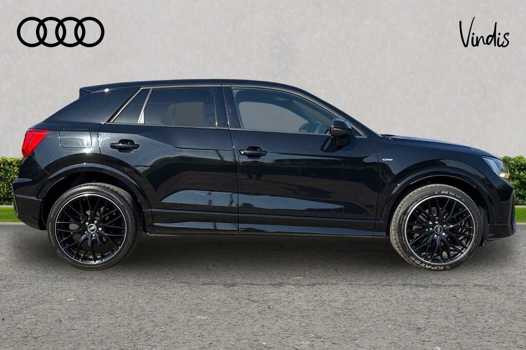 Audi Q2 Audi Q2 Black Edition 35 Tfsi 150 Ps 6-Speed AV71EFU Black #4