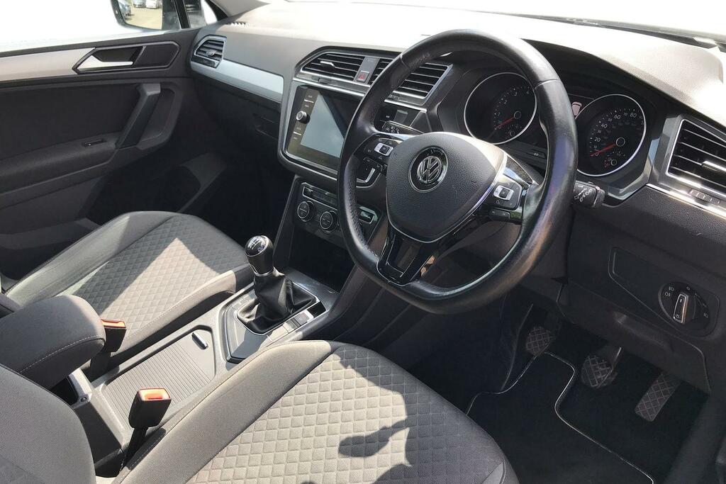 Volkswagen Tiguan Volkswagen Tiguan Estate 1.4 Tsi 125 Se Nav LD18GKF Black #6