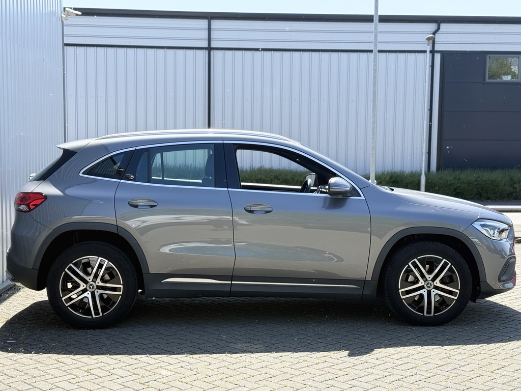 Mercedes-Benz GLA Class Mercedes-benz Gla 200 Sport Grey #3