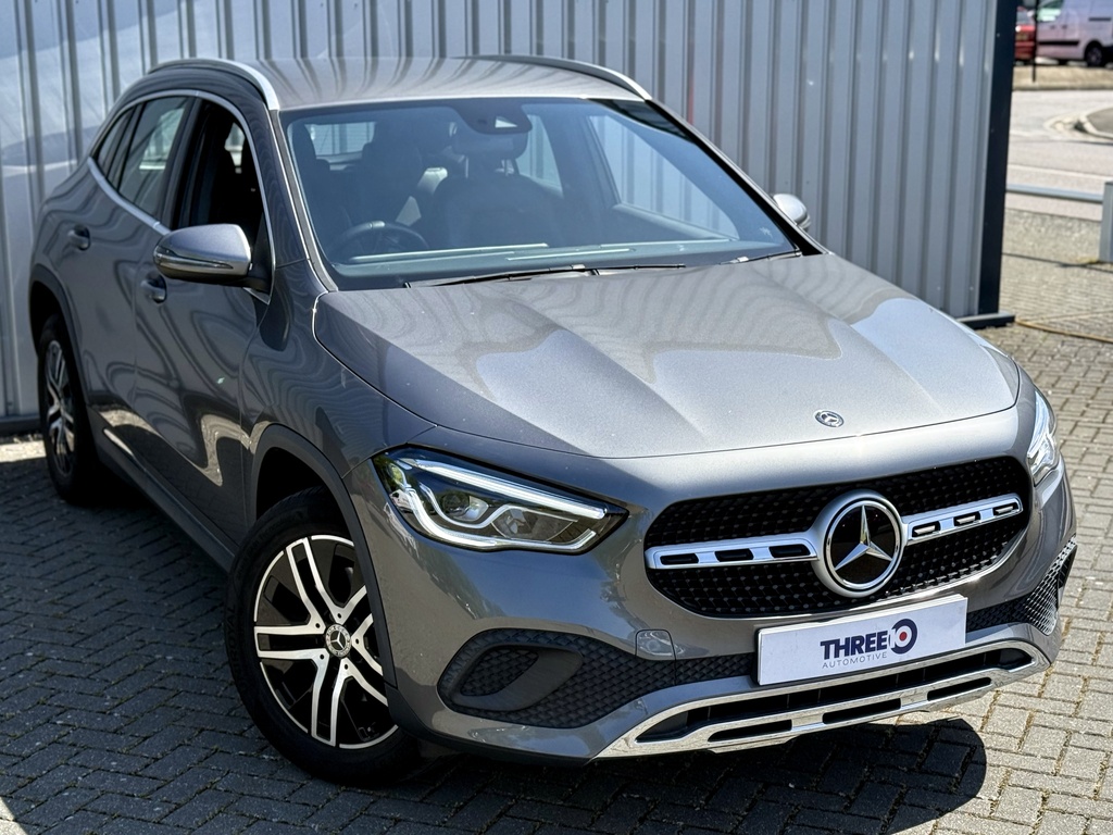 Mercedes-Benz GLA Class Mercedes-benz Gla 200 Sport Grey #2