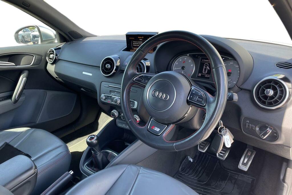 Audi A1 Audi S1 2.0 Tfsi Quattro 231 Ps 6-Speed KW17HPX White #6
