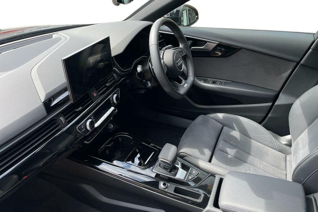 Audi A4 Audi A4 Black Edition 40 Tfsi 204 Ps S Tronic AF74RYU Black #2