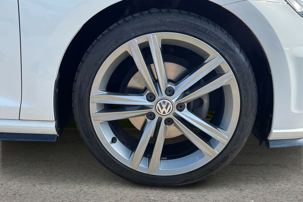Volkswagen Golf Volkswagen Golf Hatchback 1.5 Tsi Evo 150 R-line 5 RJ68BSY White #5