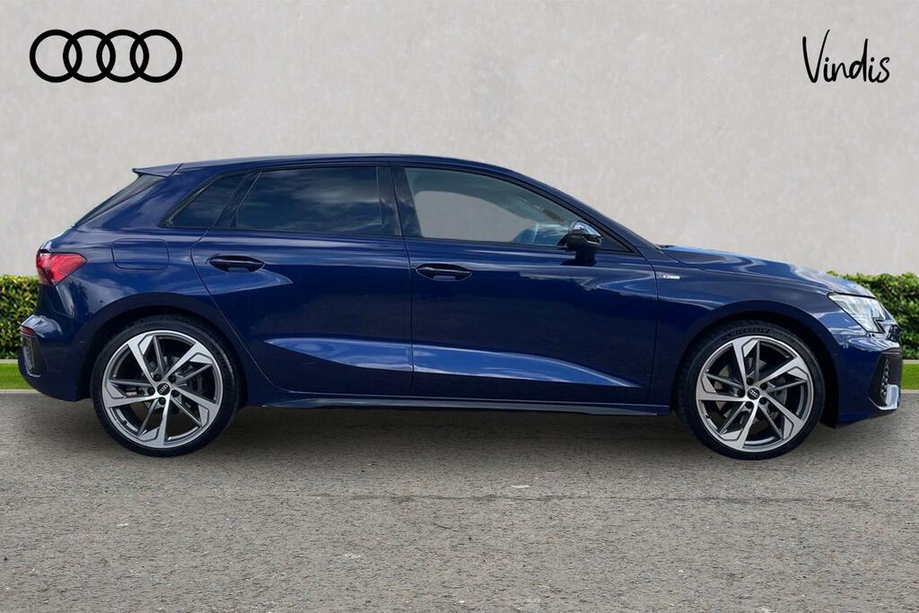 Audi A3 Audi A3 Sportback Black Edition 35 Tfsi 150 Ps S T AK73ZJY Blue #4