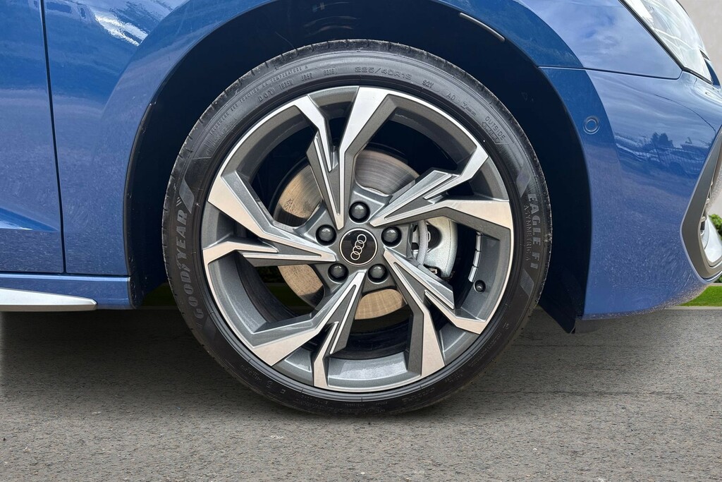 Audi A3 Audi A3 Sportback 1.5 Tfsi E 204 S Line S Tron KM26EAA Blue #5