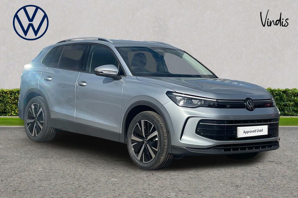Volkswagen Tiguan Volkswagen Tiguan Estate 1.5 Etsi 150 Match Ds Silver