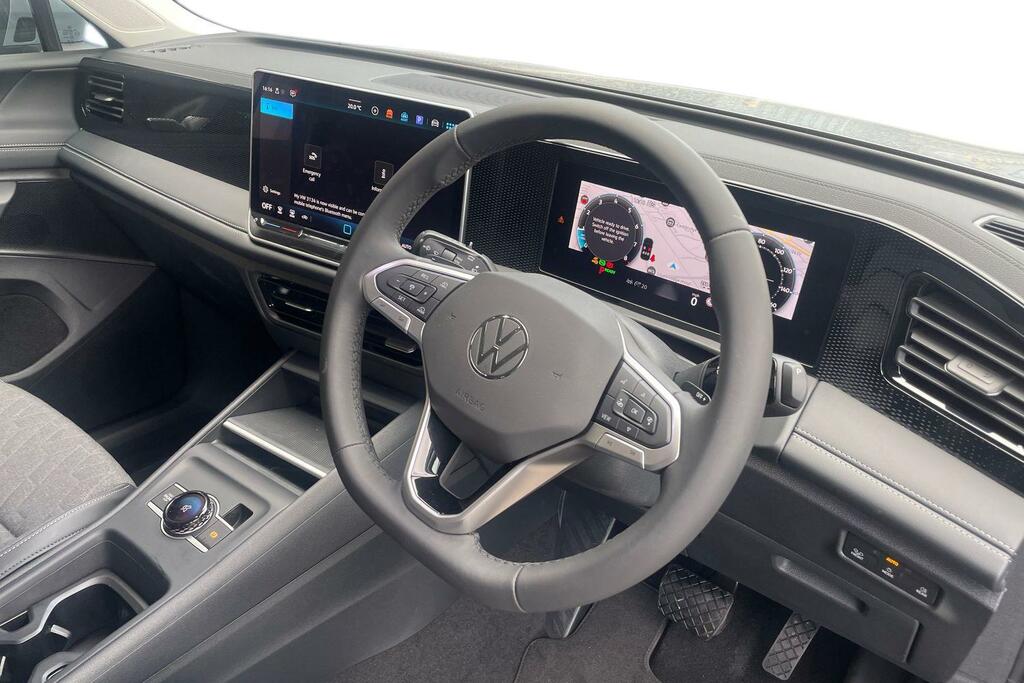 Volkswagen Tiguan Volkswagen Tiguan Estate 1.5 Etsi 150 Match Ds AF26RVO Silver #6