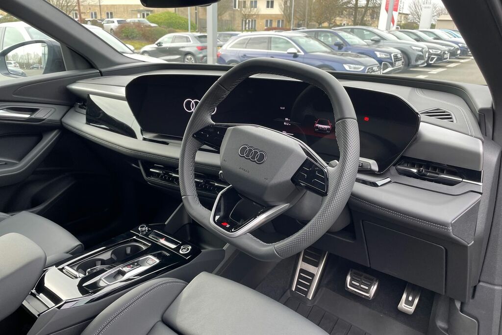 Audi Q6 E-Tron Audi Q6 E-tron Sportback Sportback Q6 S Line E-tro AK75WNX Black #6