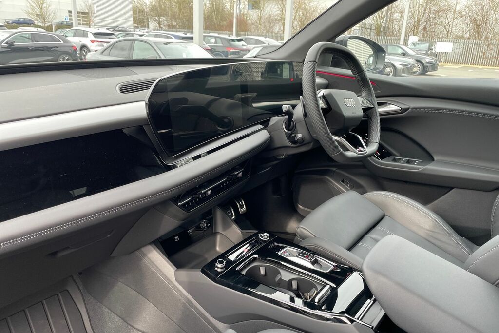 Audi Q6 E-Tron Audi Q6 E-tron Sportback Sportback Q6 S Line E-tro AK75WNX Black #2
