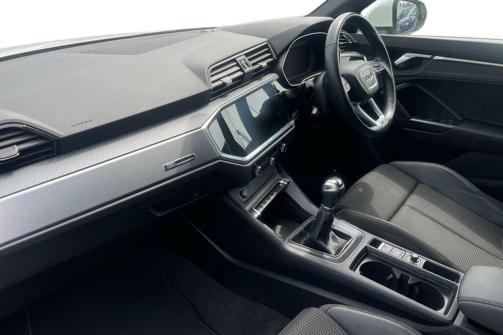 Audi Q3 Audi Q3 S Line 35 Tfsi 150 Ps 6-Speed KT22KKW White #2
