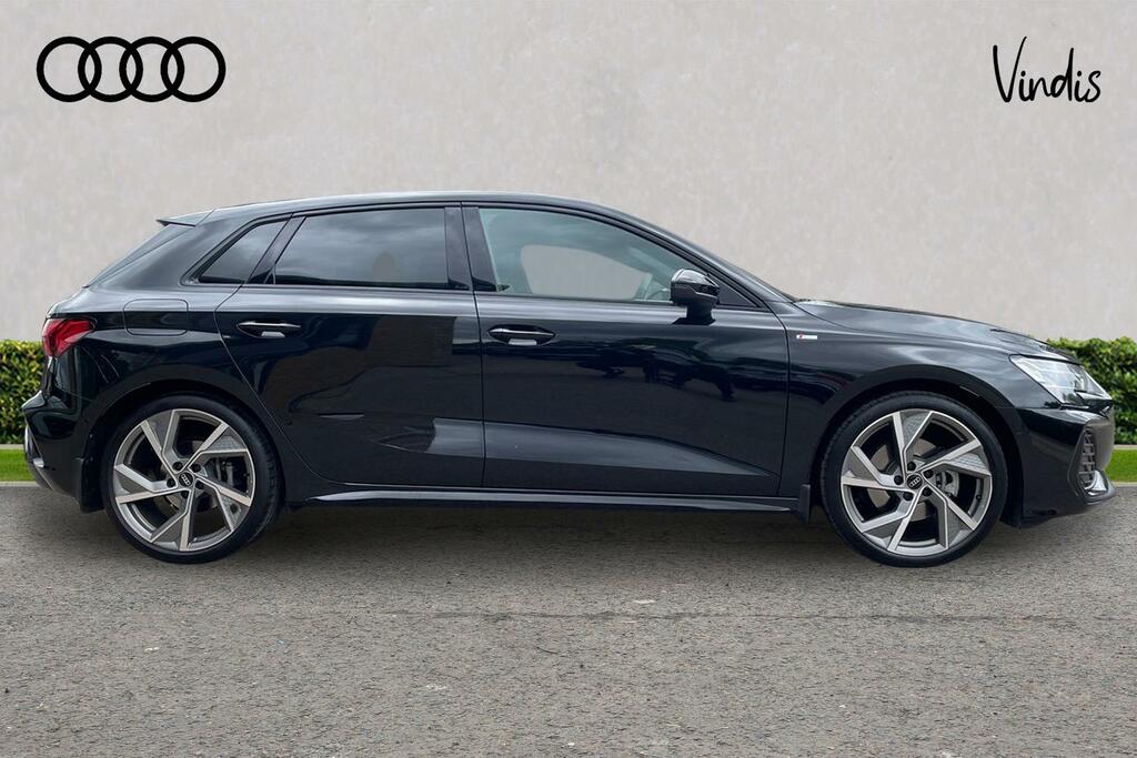 Audi A3 Audi A3 Sportback Black Edition 35 Tfsi 150 Ps S T AK25JVA Black #4