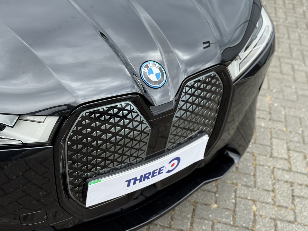 BMW iX Bmw IX Xdrive50 M Sport YN23JFU Black #6