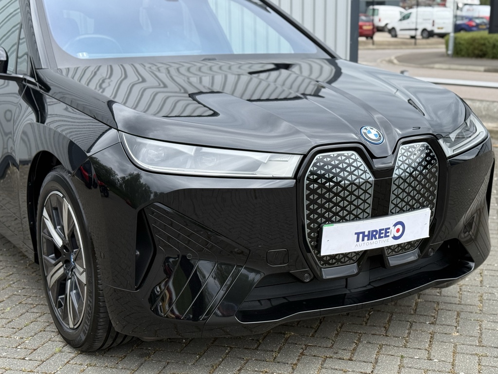 BMW iX Bmw IX Xdrive50 M Sport YN23JFU Black #4