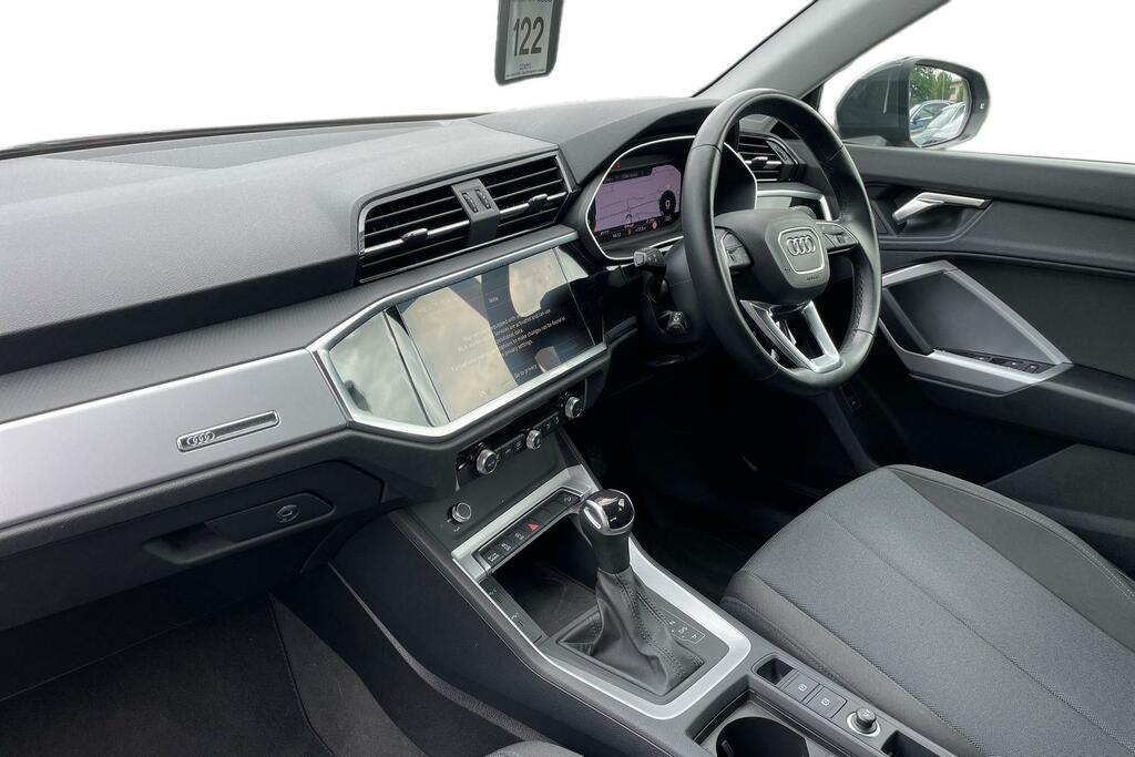 Audi Q3 Audi Q3 Technik 35 Tfsi 150 Ps S Tronic BT72NXM Grey #2
