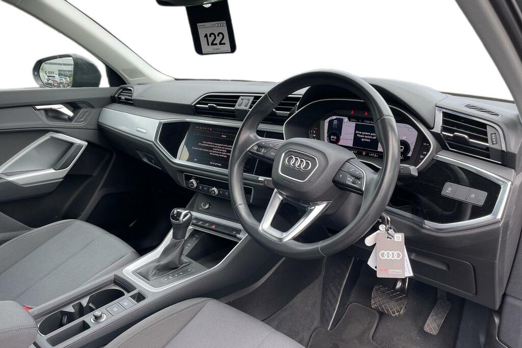 Audi Q3 Audi Q3 Technik 35 Tfsi 150 Ps S Tronic BT72NXM Grey #6