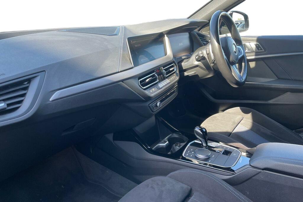 BMW 1 Series Bmw 1 Series Hatchback M135i Xdrive Step KS22HBJ Black #2