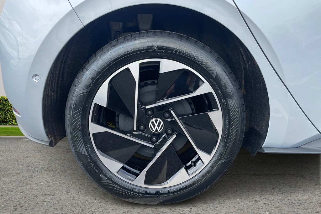 Volkswagen ID.3 Volkswagen Id.3 Hatchback 150Kw Match Pro 59Kwh AF26XZV Silver #5